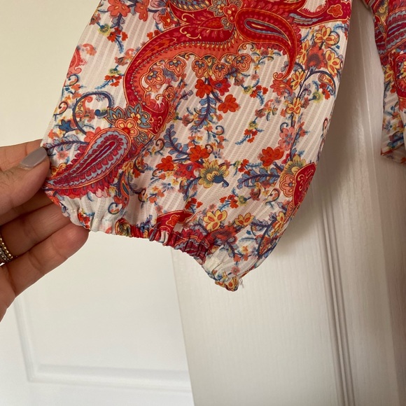 Gabby Skye Floral Paisley Dress, size 8. - Picture 4 of 7